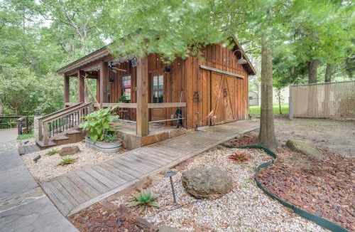 Onalaska House | Private Hot Tub & Dock! Lakefront Log Cabin Oasis