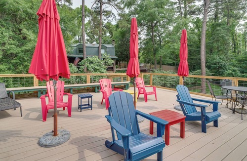 Onalaska Cabin | Private Hot Tub & Dock! Lakefront Log Cabin Oasis