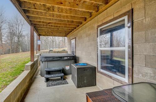 McArthur House | Private Hot Tub & Games Galore! Hamden Family Home