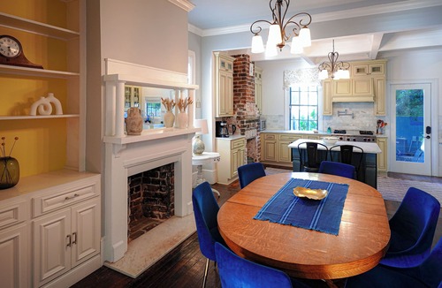 Metropolitan Apartment | Private Hot Tub: Historic Savannah Home
