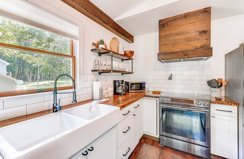 Pocono Summit House | Private Hot Tub: Tree-Lined Poconos Home!