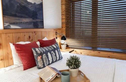 Granby Hotel | Private Hotel-Style Studio With Resort Amenities