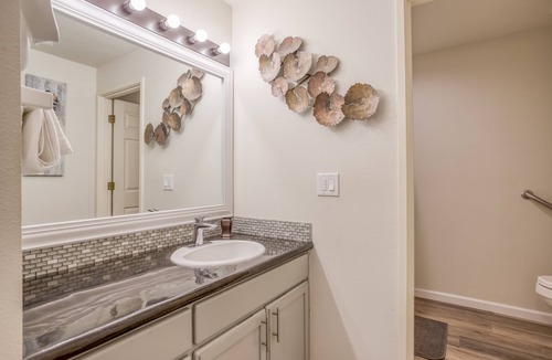 Century West Hotel | Private, Hotel Style Suite in Bend. River Ridge 603B