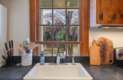 New Hope Cottage | Private House in Bucks County Holiday Getaway Near the Heart of New Hope