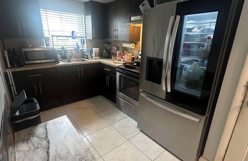 West Little River House | Private House. Near MIA. Cruise Port. Free Parking