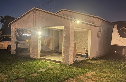 West Little River House | Private House. Near MIA. Cruise Port. Free Parking
