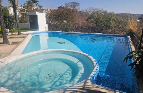 Burgos Bugambilias House | Private house with pool