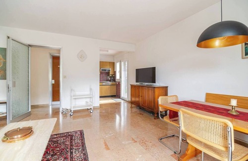 Caslano Villa | Private house with Pool 150m from the Lake.