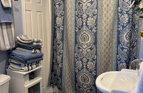 Lewisburg Cabin | Private Indoor Pool Hot Tub Pool Table 19 Guests