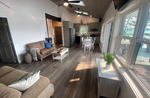 Alexandria Bay Cottage | Private Island Cottage-Spectacular Sunsets-Main Channel View & Protected Cove!