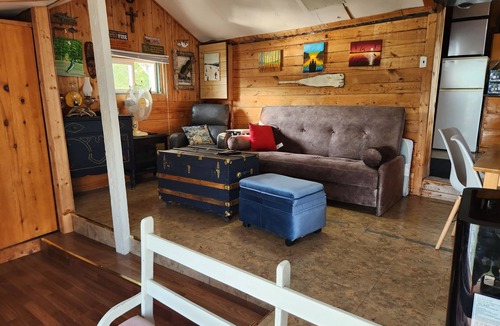 Sudbury Cabin | Private Island cottage Sudbury on Whitson Lake