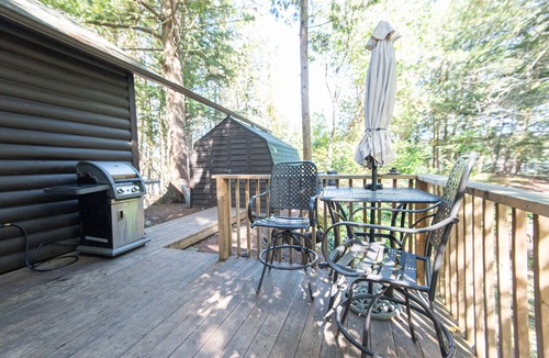 Broadbent Cottage | Private Island Cottage Paradise