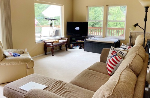 Everett House | Private Island Escape