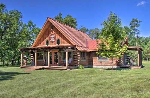 Nekoosa House | Private Island Escape < 6 Mi to Sand Valley Golf