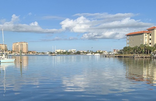 Island Estate Apartment | Private Island estates getaway in Clearwater Beach.