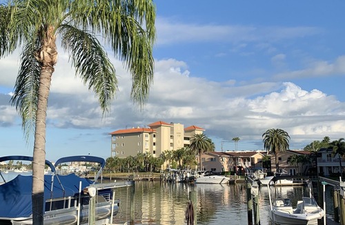 Island Estate Apartment | Private Island estates getaway in Clearwater Beach.