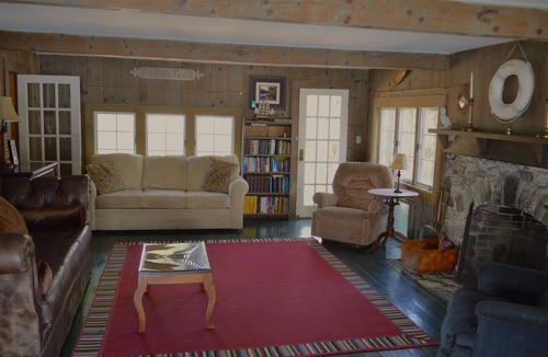 Poultney House | Private Island Getaway!