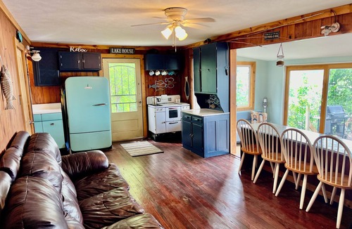 Rochester Cottage | Private Island Oasis in the middle of Beautiful Lake Manitou