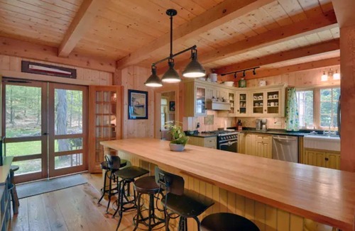 Brier Hill House | Private Island Retreat w/views of Singer Castle