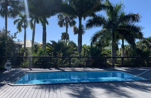 Everglades City Cottage | Private island vacation house