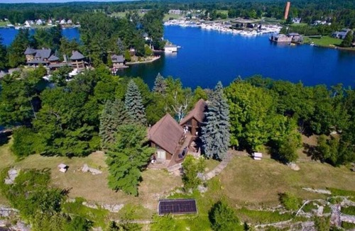 Wellesley Island House | PRIVATE ISLAND, VIEWS, SAUNA, SPA, HOME THEATER