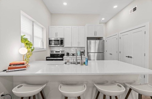 West Conshohocken Apartment | Private | King Bed | Free Parking | High Ceilings