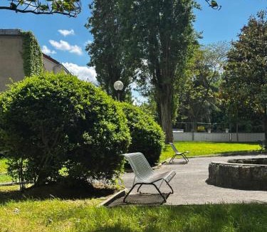 Villejuif House | Private King size BedRoom in a shared apartment 5 min from Metro 7 Paris Orly