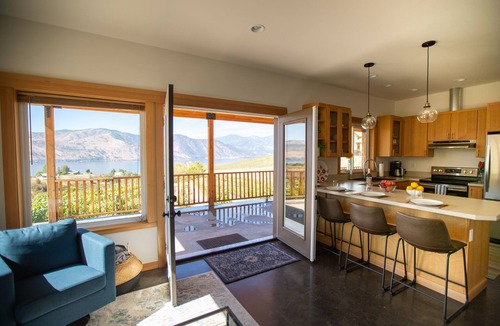 Manson House | Private Lake Chelan Getaway