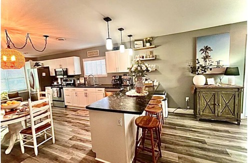 Harwich Cottage | Private Lake Front Beach oasis