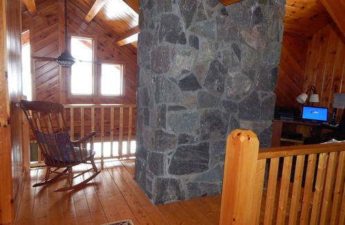 Morgan House | Private Lake Front Property - Ruby's Lake House