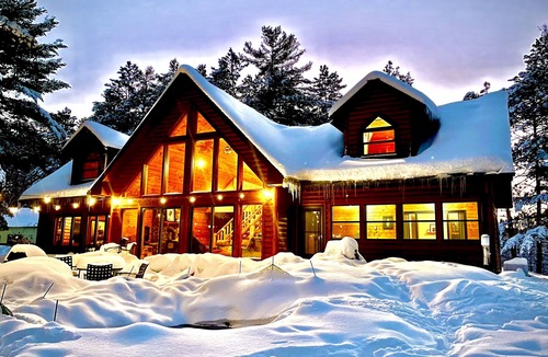 Spooner Ski Chalet | Private Lake Resort: sandy beach, home theater, fire pit, pontoon