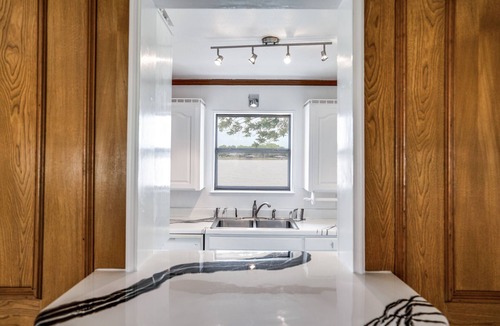Granbury House | Private lake retreat with great decks, kayaks, bbq and fire pit.sleeps 8