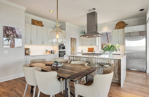 Travis Landing House | Private Lake Travis Estate - Resort Pool, Spa & Panoramic Views