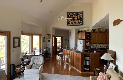 Putnam Station House | Private Lakefront Retreat - 4/3 8 people, amazing views, sunsets and privacy!