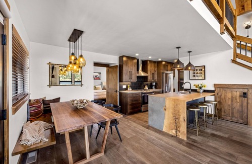 Estes Park Cabin | Private Lakefront Cabin - Jacuzzi, Indoor/Outdoor Fireplace, Two Large Patios,