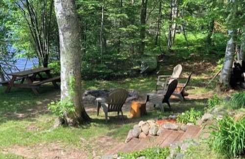 Presque Isle House | Private Lakefront Cabin on North Turtle Lake.