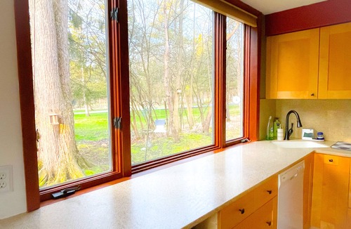 Athens House | Private lakefront chalet great for families.