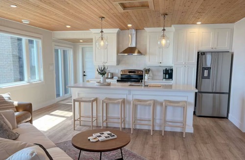 Turkey Point Cottage | Private Lakefront Compound | 4 Bedrooms | 2 Connected Cottage Family Retreat