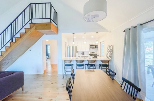 Semora Cottage | Private Lakefront Cottage with Panoramic Views