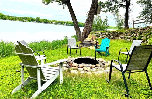 Zimmerman Cabin | Private Lakefront Summer Escape - Sauna, Kayak, Paddleboards, Home Gym & Firepit