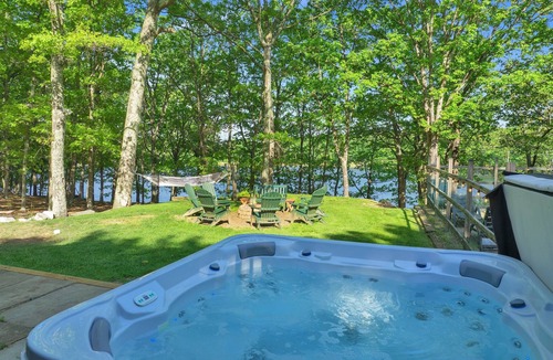 Pocono Mountain Lake House | Private Lakefront w/Pool, Hot Tub, Firepit, Pets Ping Pong, Foosball