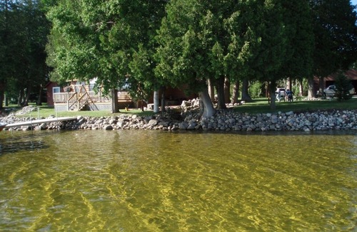 Cheboygan Cottage | Private Lakefront, Winter Wonderland