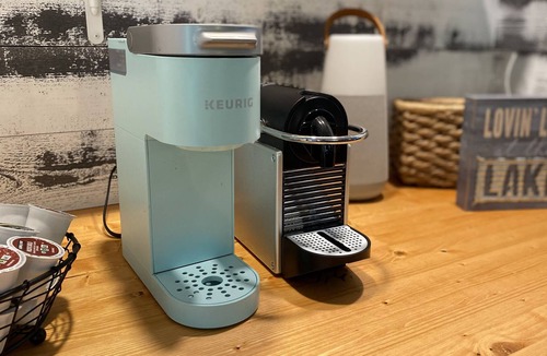 Hollis House | Private Lakehouse Getaway