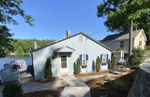 Hollis House | Private Lakehouse Getaway