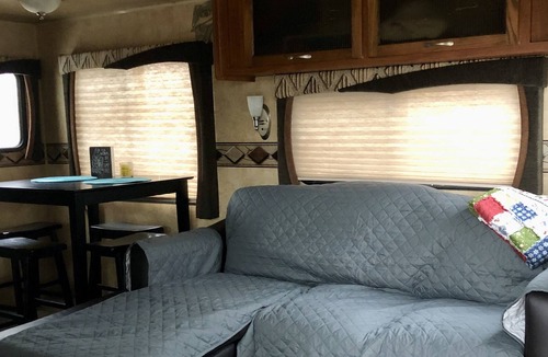 Lucerne House | Private Location with access to the Big Horn River.