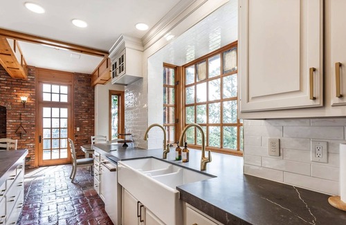 Anacortes House | Private Lodge Pool + Hot Tub Mt Views