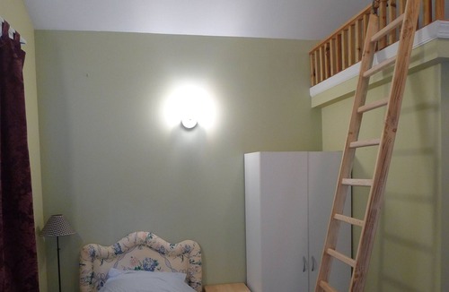 Shrub Oak House | private loft bedroom with bath