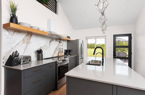 Brushy Creek Apartment | Private Loft Retreat | Hot Tub, Pool & Nature