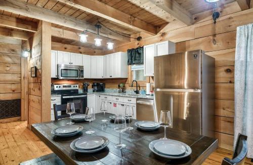 Townsend House | Private Log Cabin Hot Tub, Arcade & Fire Pit