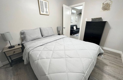 Los Feliz Apartment | Private Los Feliz Bungalow